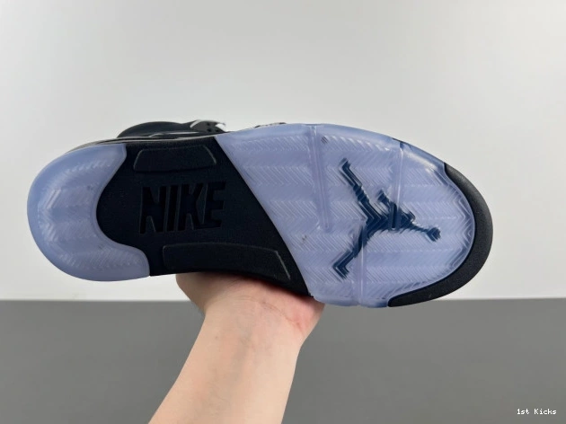 Black Reimagined 5 Metallic Jordan HF3975-001 Air 0702